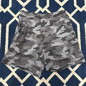 Lululemon pace breaker shorts